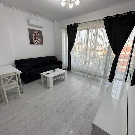 Giulia'S Home Bucharest Exterior photo