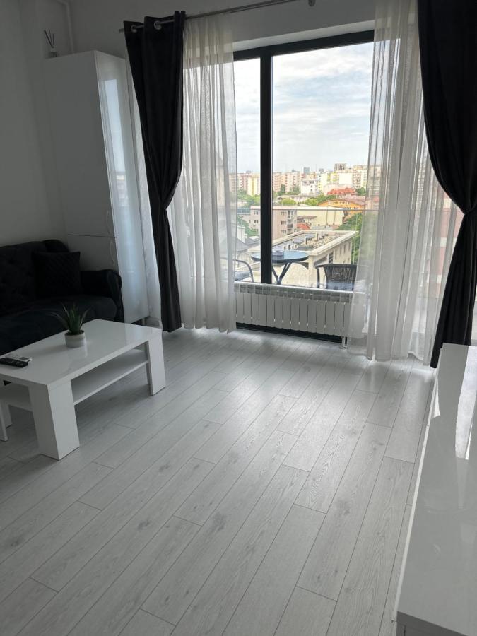 Giulia'S Home Bucharest Exterior photo